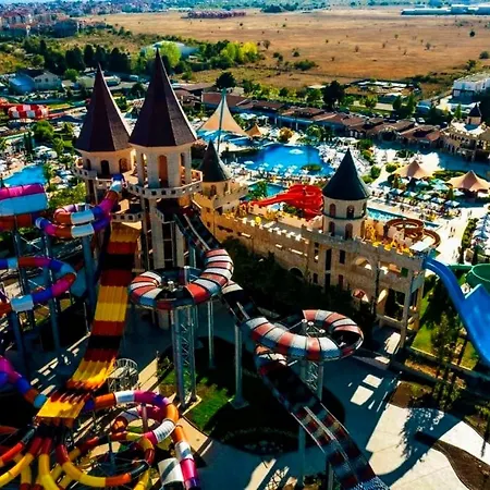 Central Nessebar Beach Apartment ネセバル